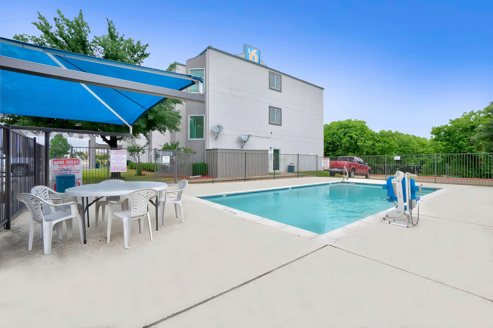 Motel 6 Benbrook, TX - Fort Worth
