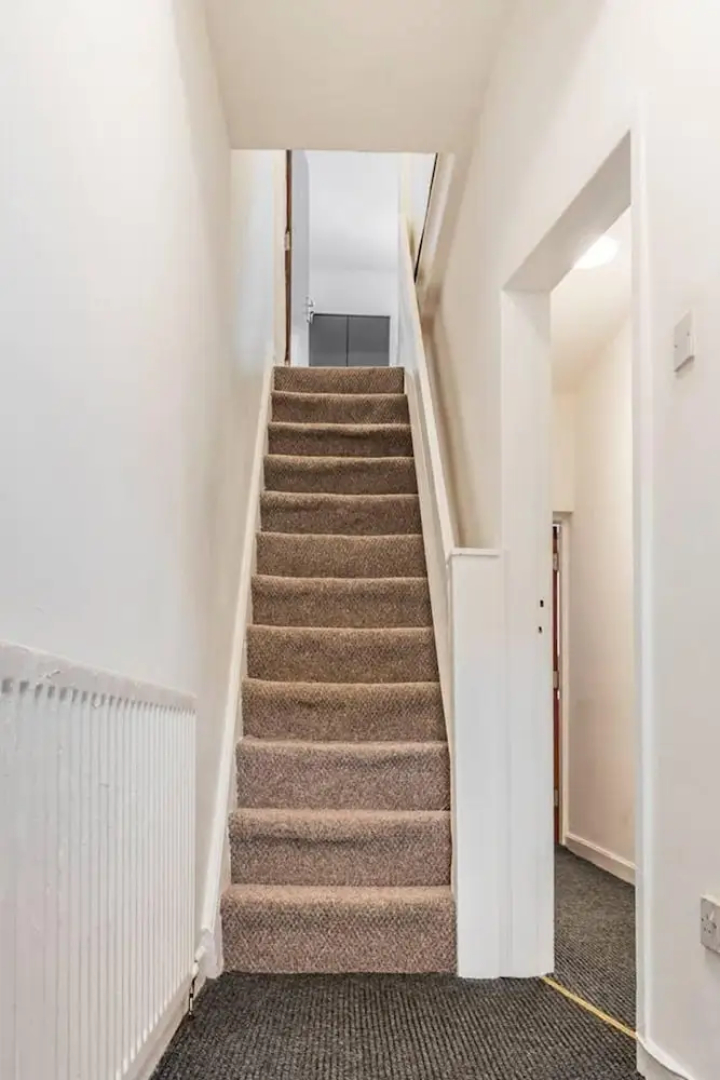 Immaculate 4-bed House Near Anfield and Goodison