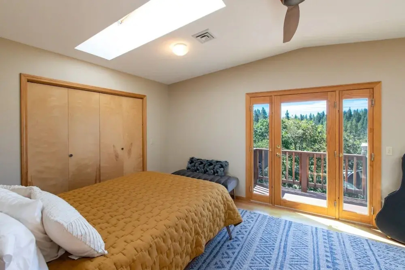 The Oaks Home features Private Disc Golf Course by RedAwning