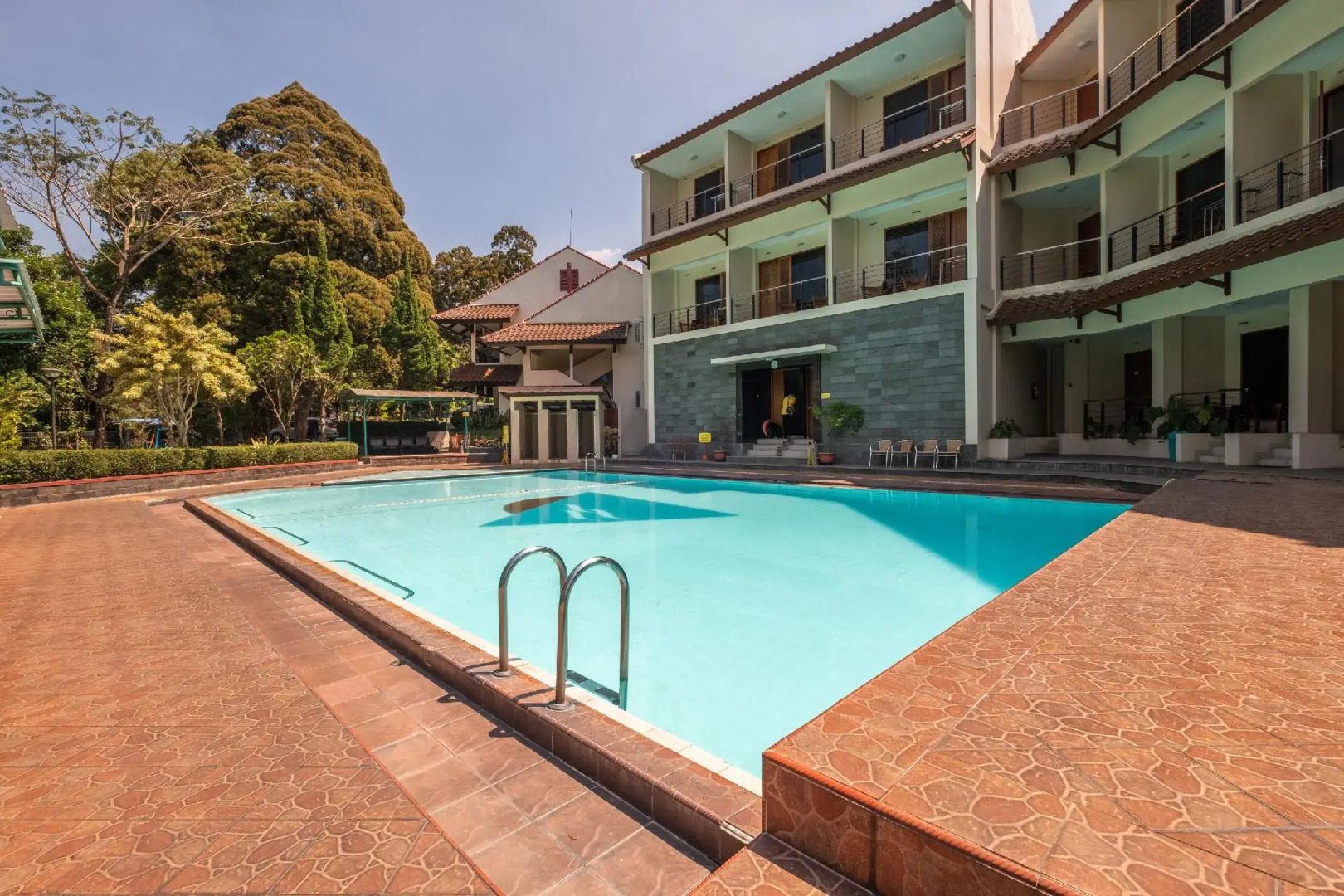 Capital O 1256 Sangga Buana Resort and Convention Hotel