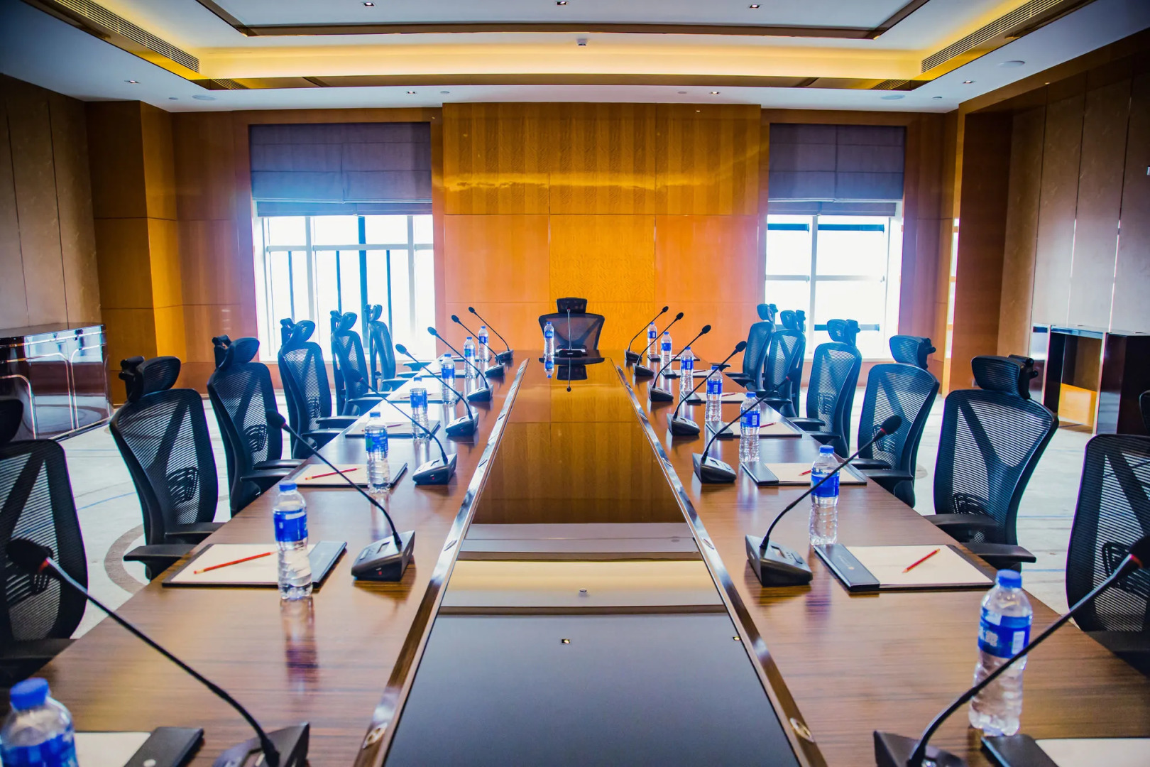 Pullman Shishi Mattison