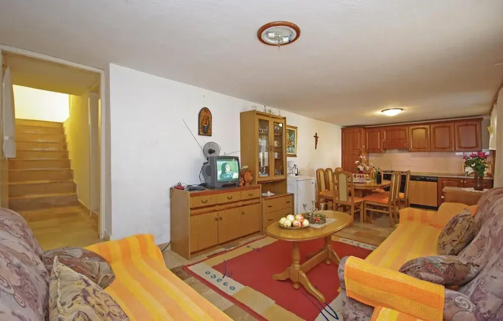 Beautiful Home in Podaca With Wifi and 4 Bedrooms