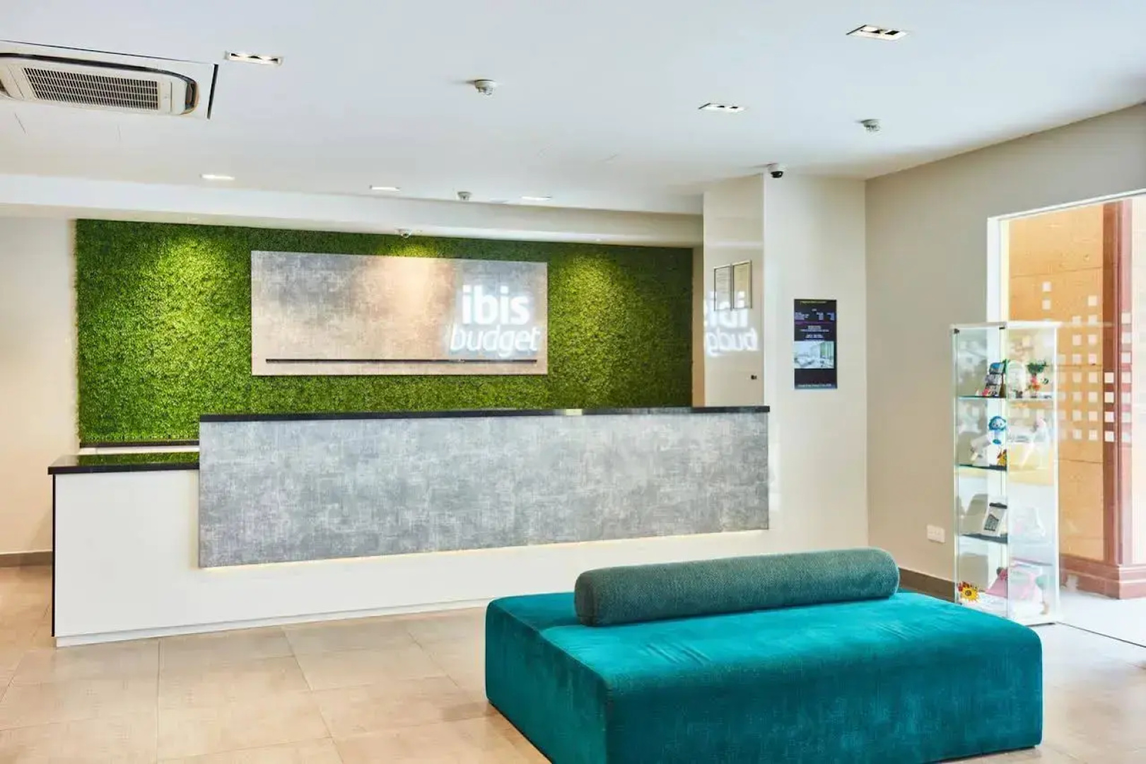 ibis Budget Singapore Emerald