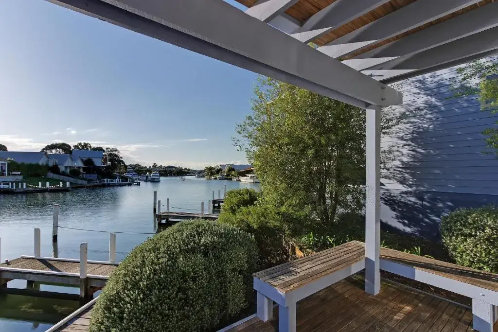 Captains Cove Waterfront Resort