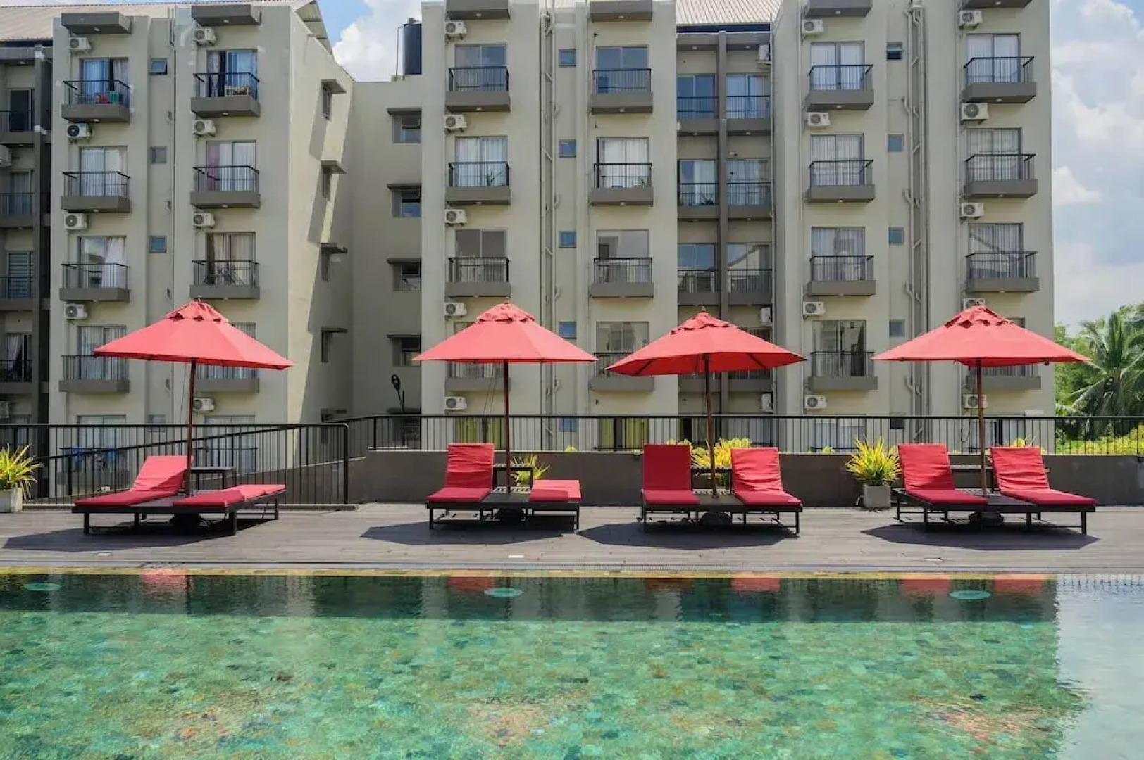 Family-friendly 3BR Apartment in Serene Malabe