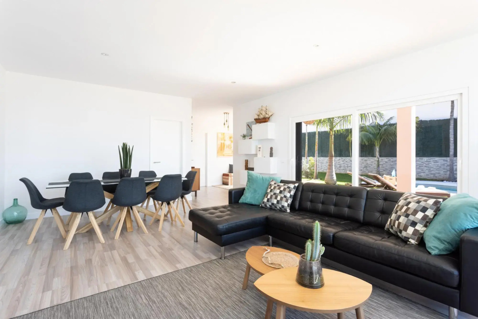 Home2Book Design Asian Sabina, Heated Pool & View