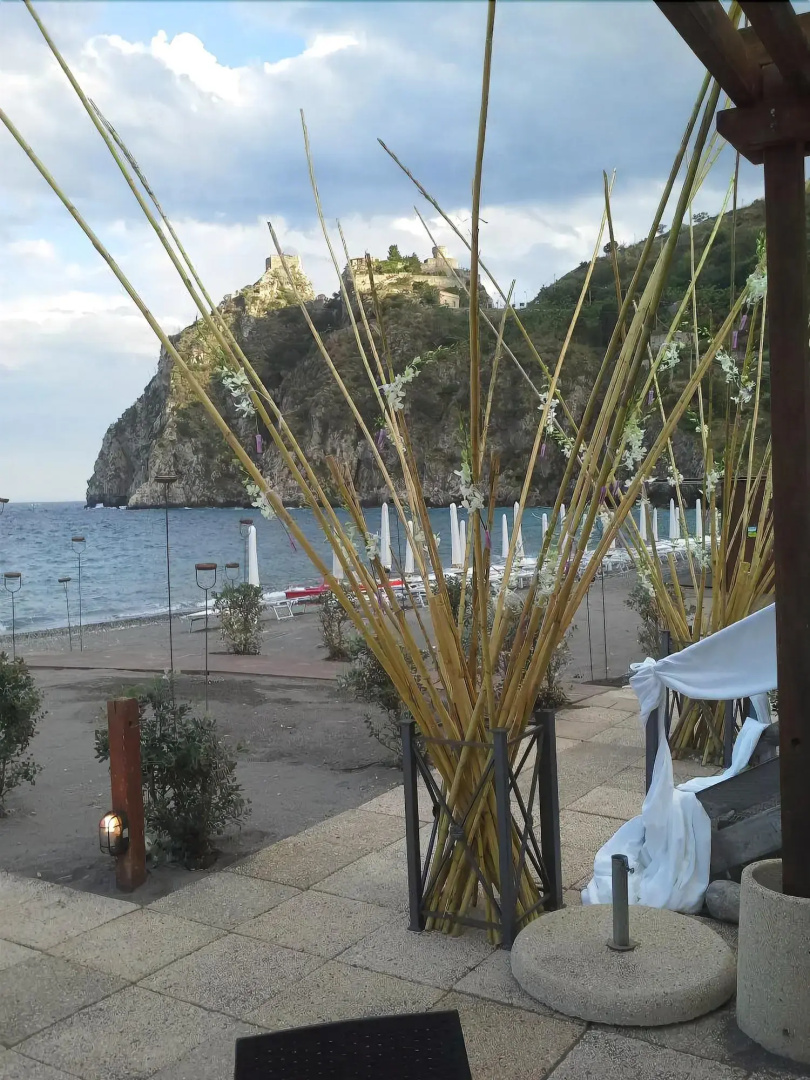 EliHotel