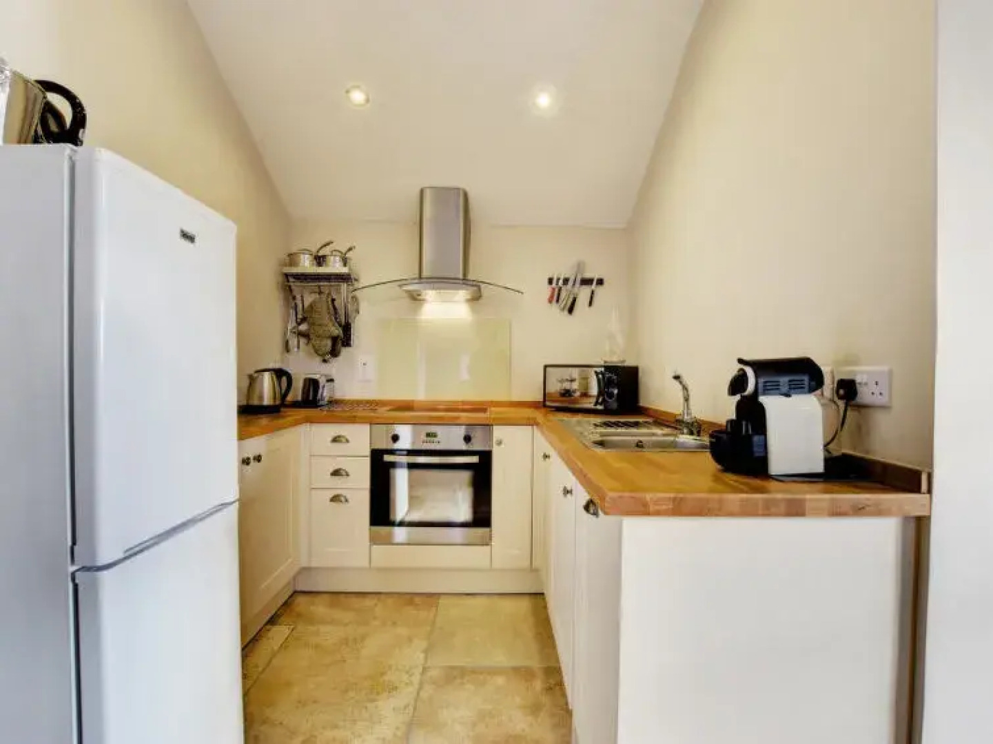 Holiday Home Cysgod y Coed