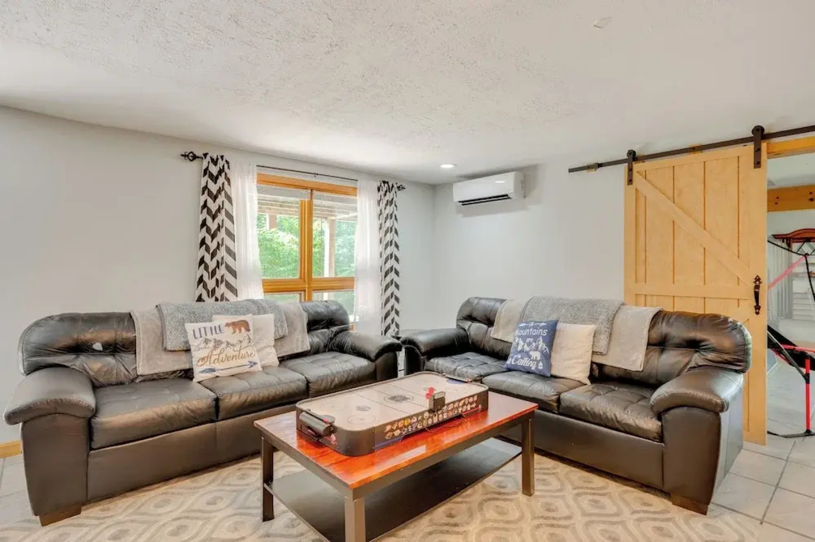 Ski, Hike & Game: White Mountains Family Retreat