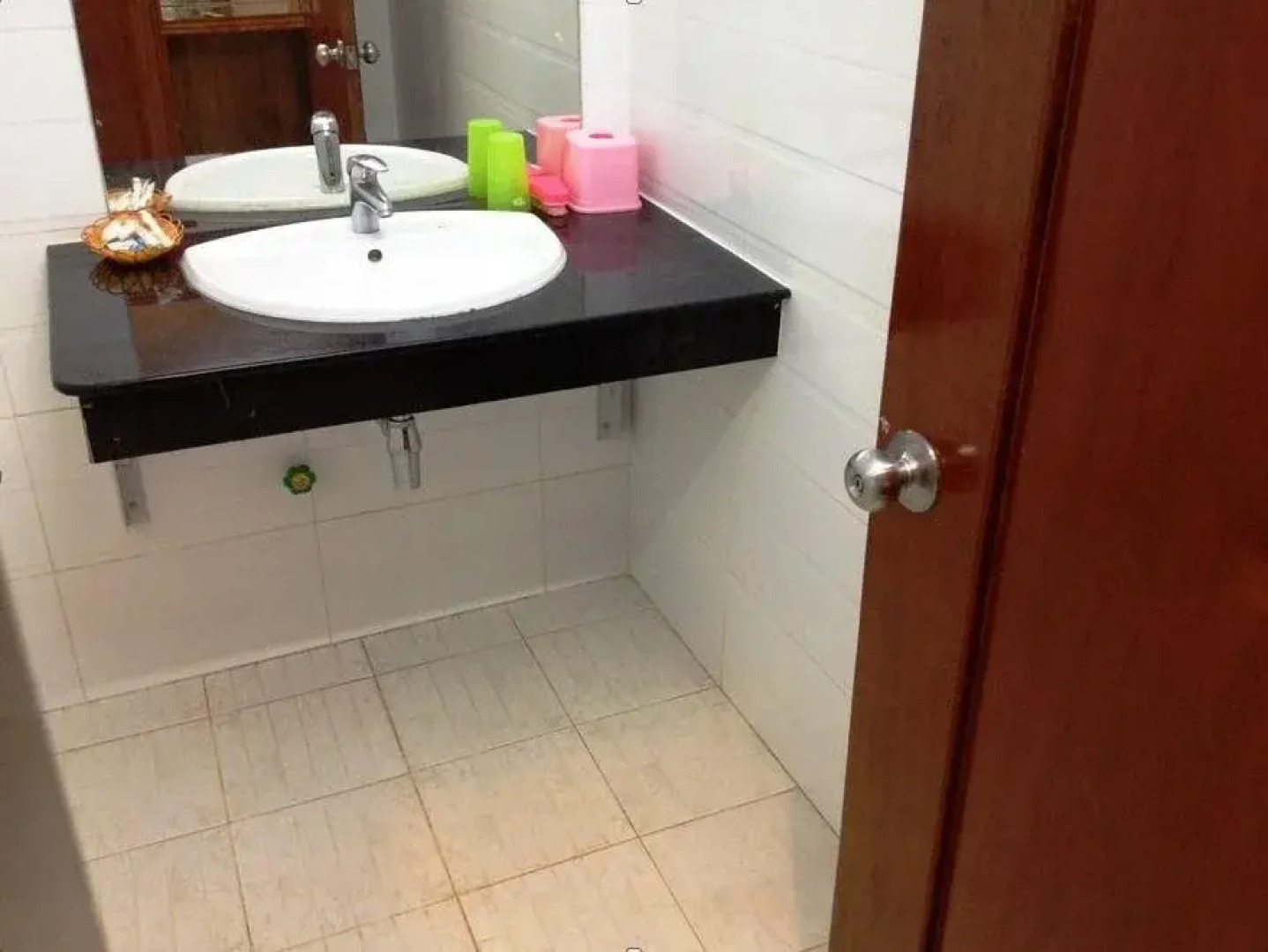 Ratanak Phnom Svay Hotel