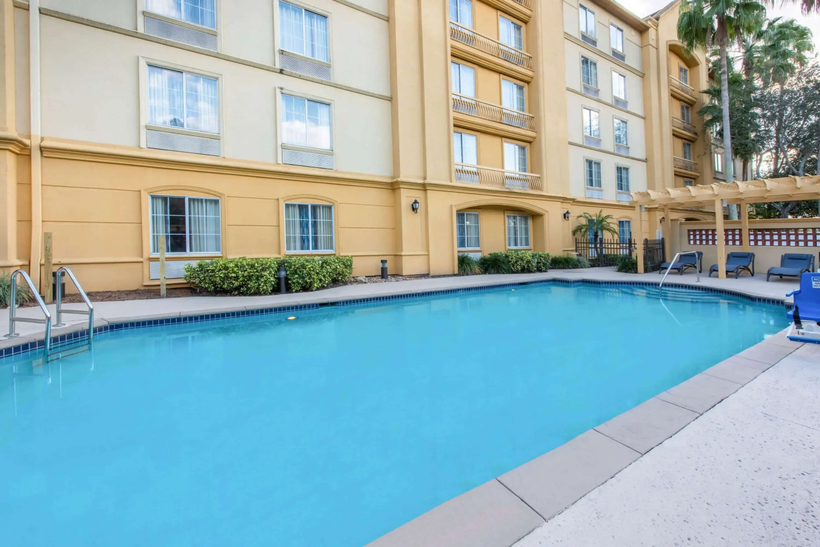 La Quinta Inn & Suites by Wyndham Tampa Brandon Regency Park