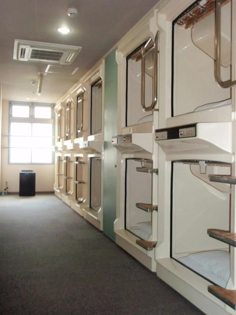 Capsule Hotel Kobe Sannomiya (Male Only)