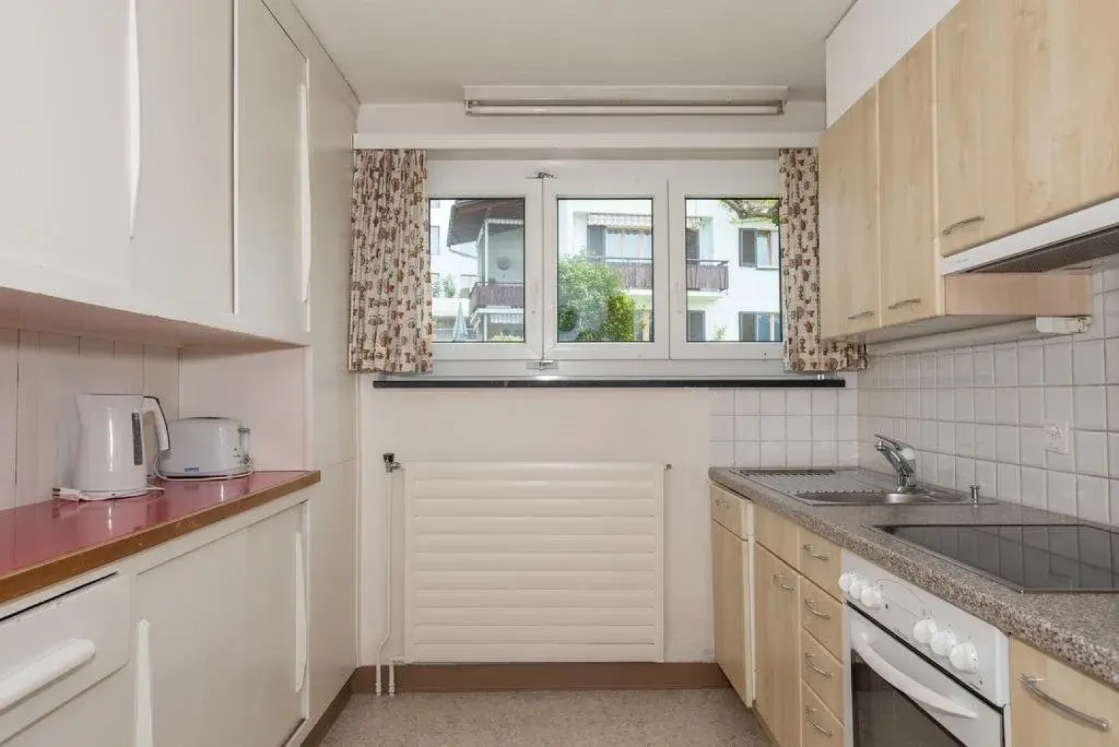 Heidi-Immo Casa Majo EG