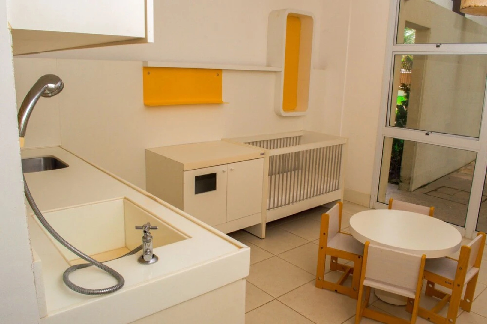 Go PX Beach Living 1206