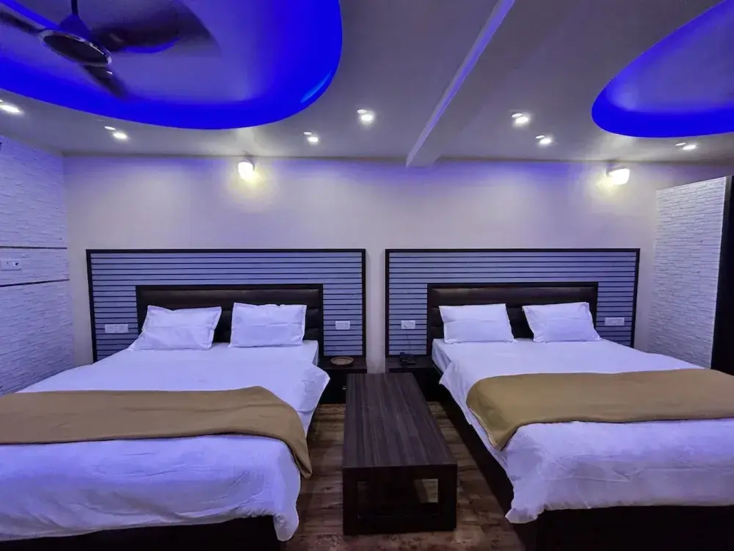 Hotel Raj Darbar
