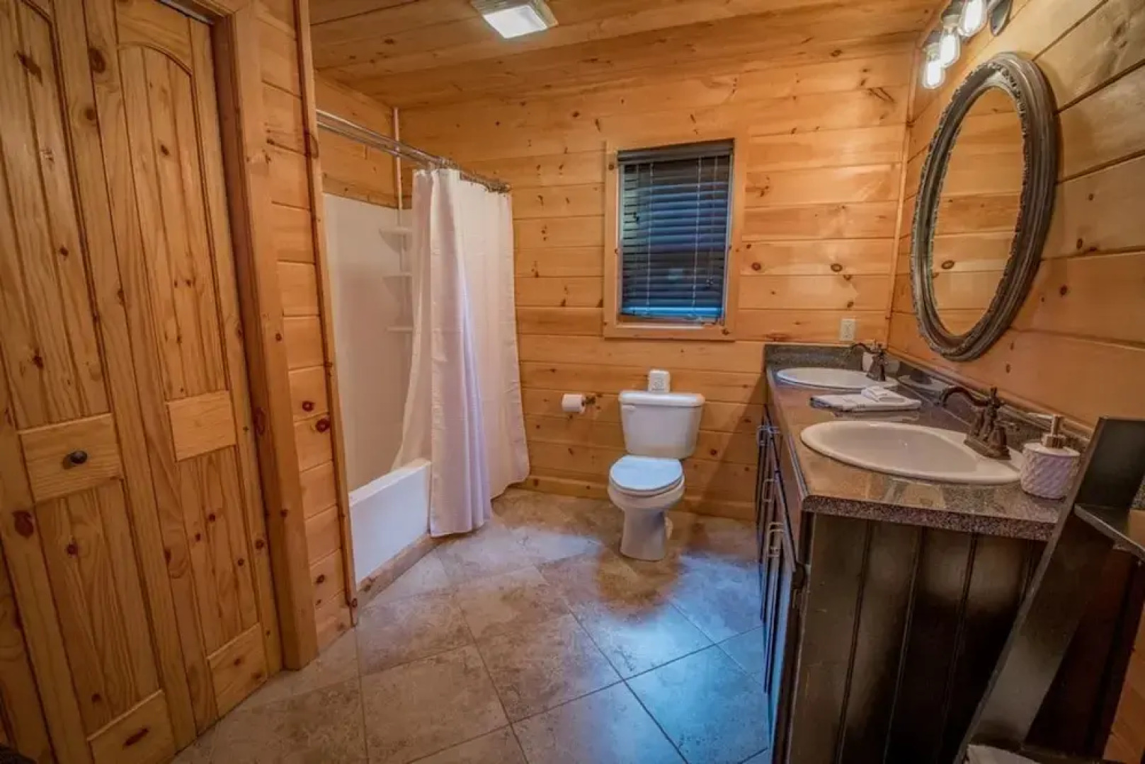 Wolf`s Den-minutes to Blue Ridge