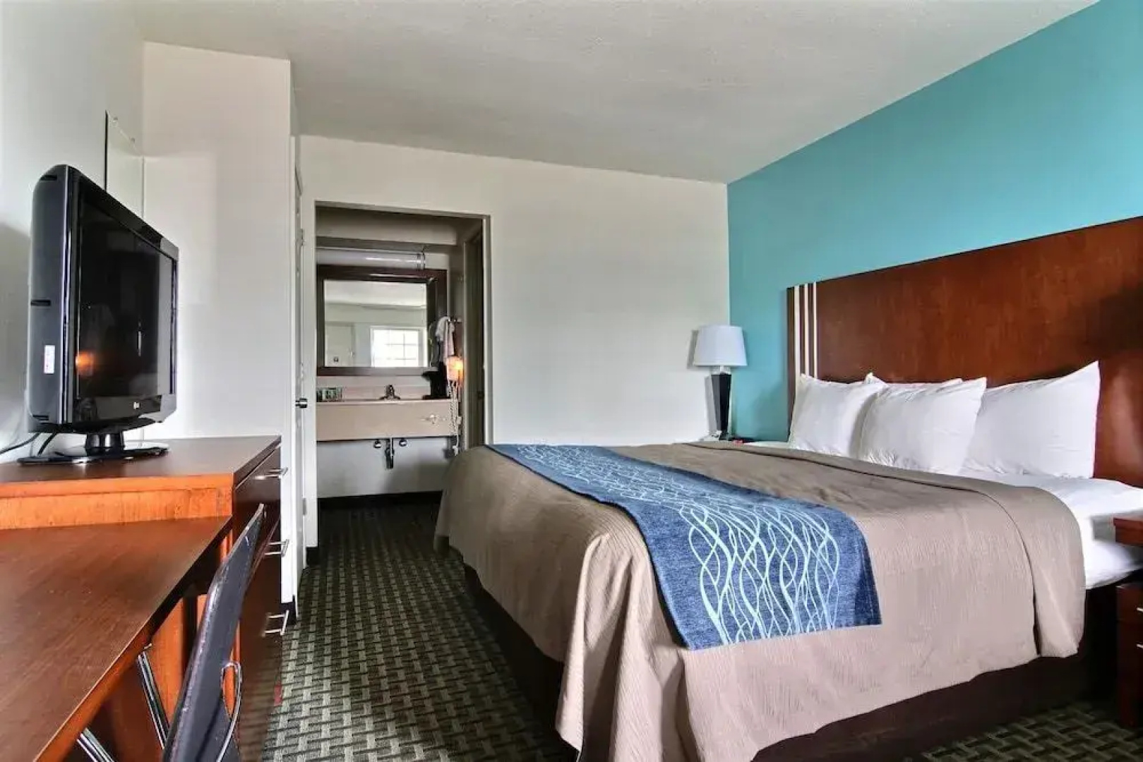 Days Inn By Wyndham Austintown