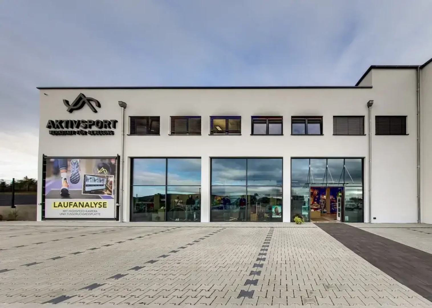 LivIn63 Studio Apartments