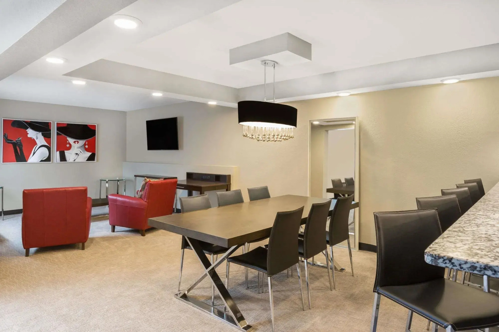 Clarion Inn Des Moines Airport