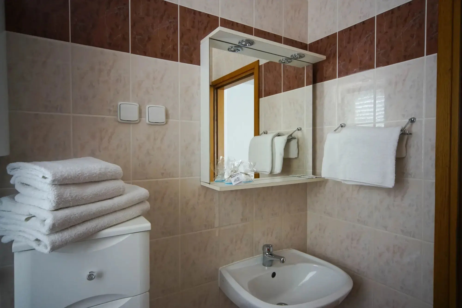 Apartments and Rooms Degra