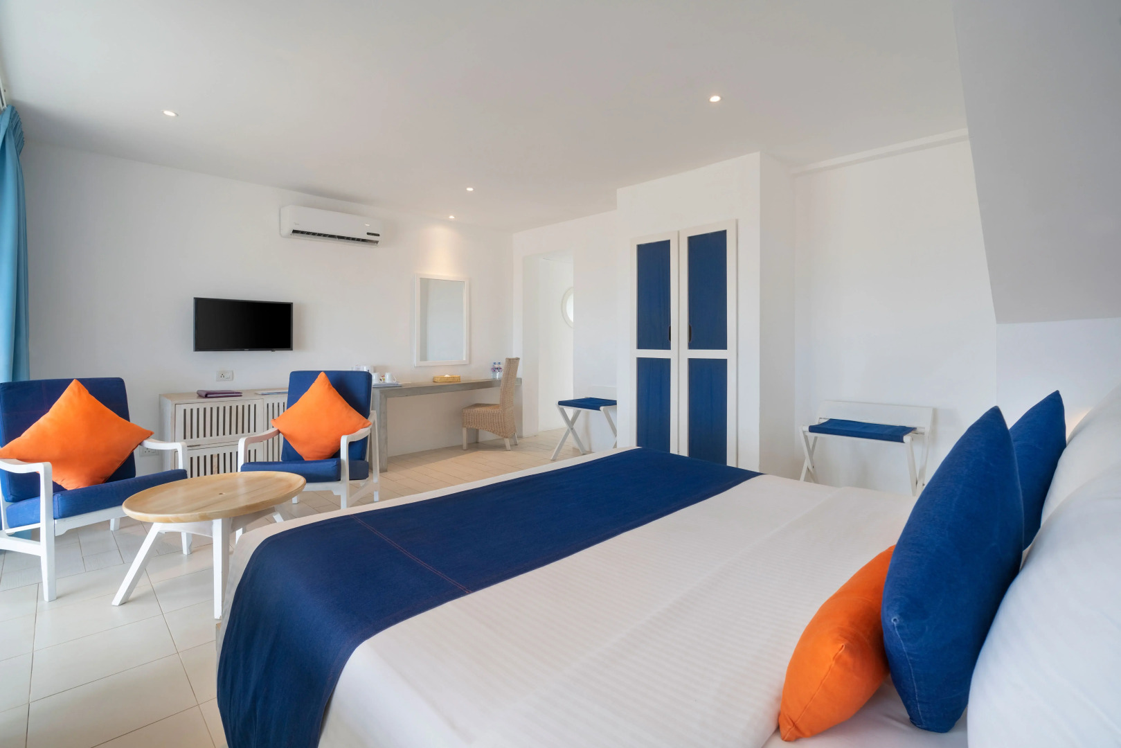 Trinco Blu by Cinnamon