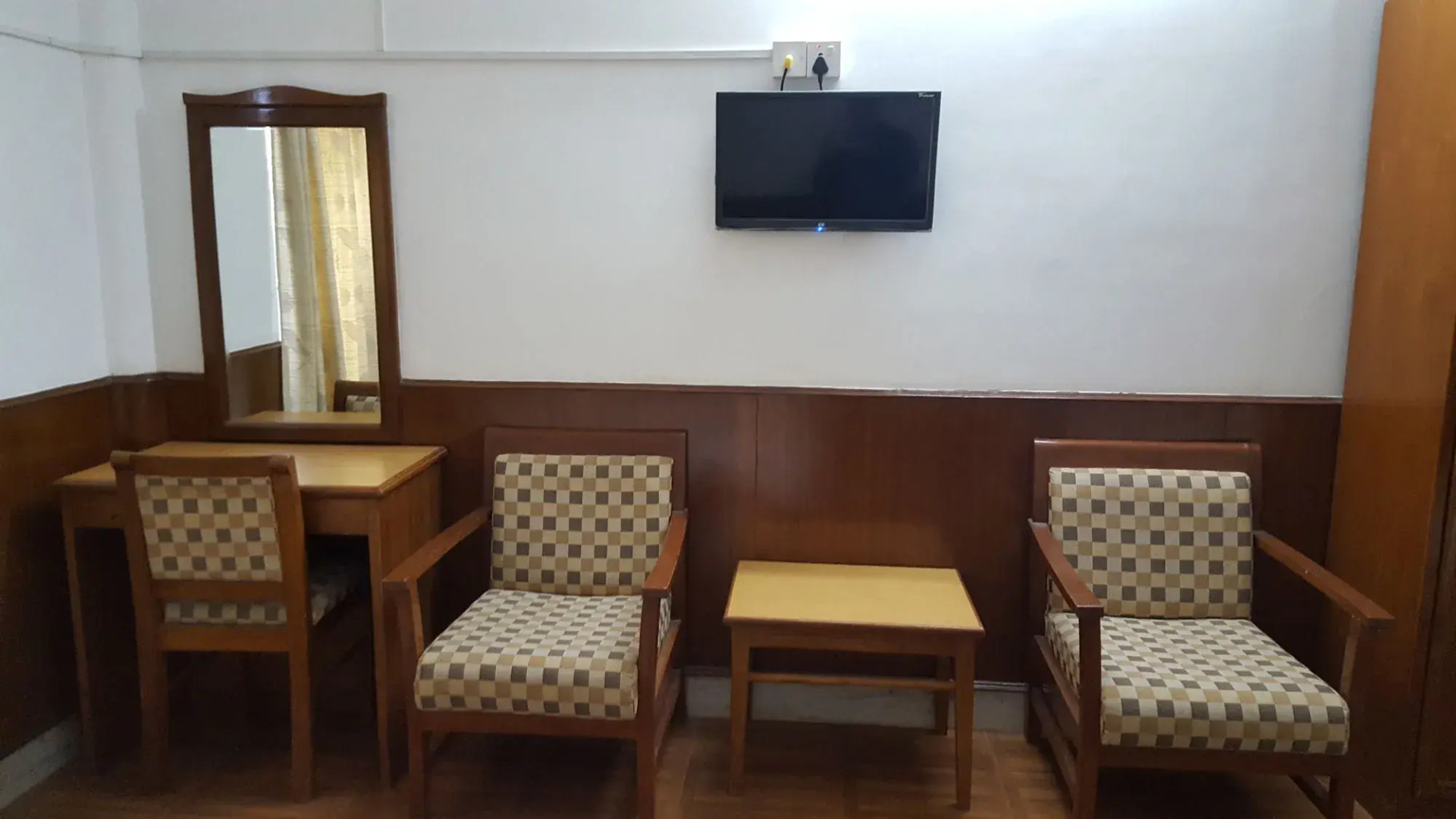 Jungle Safari Resort