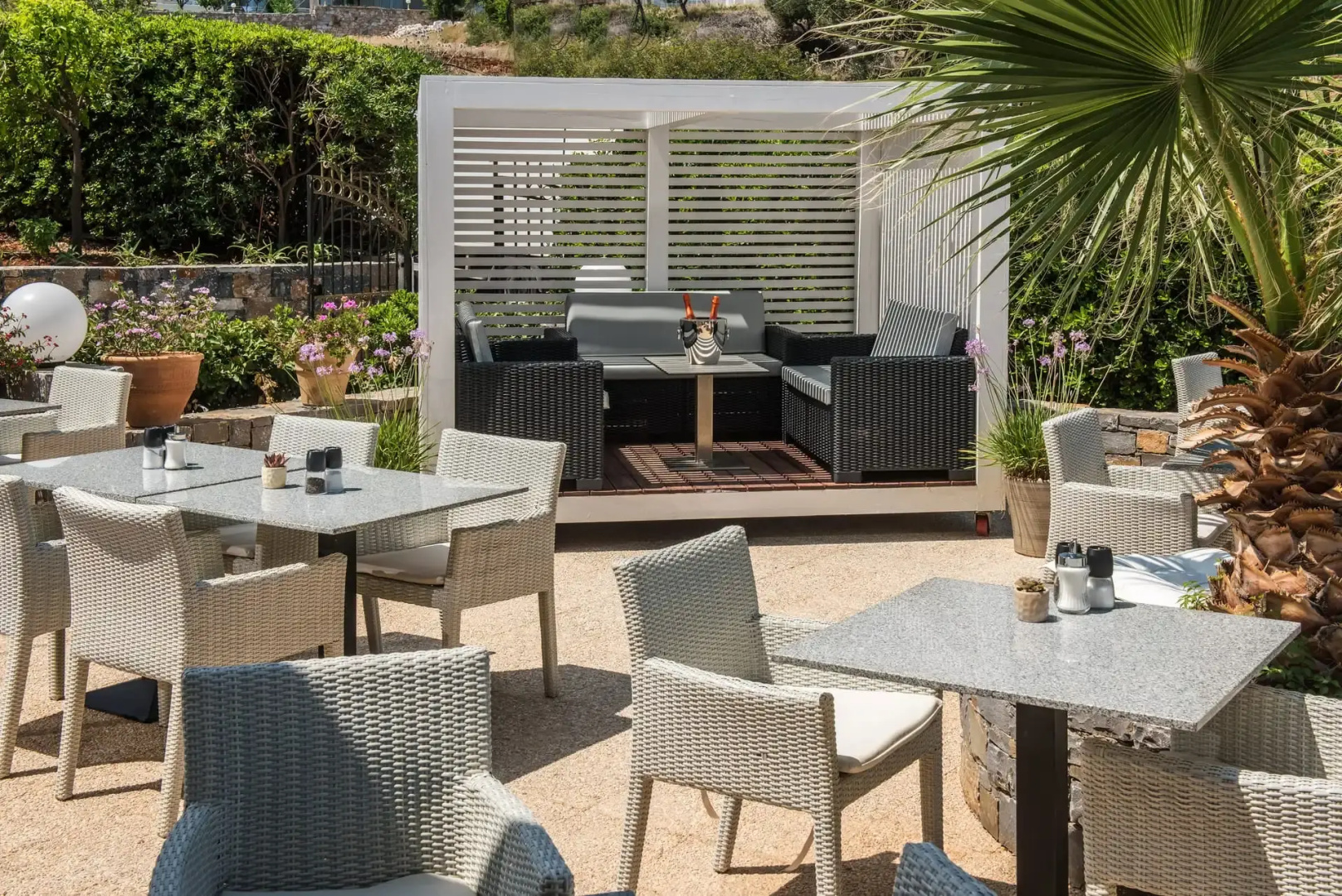 Hotel Matheo Villas & Suites