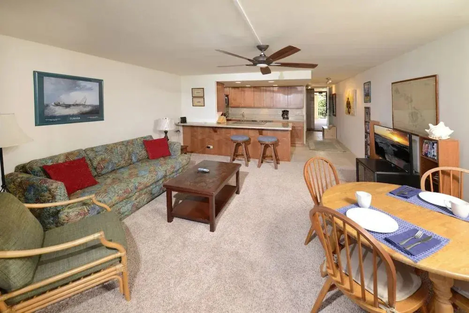 Kaleialoha #313 1 Bedroom 1 Bathroom Condo by Redawning