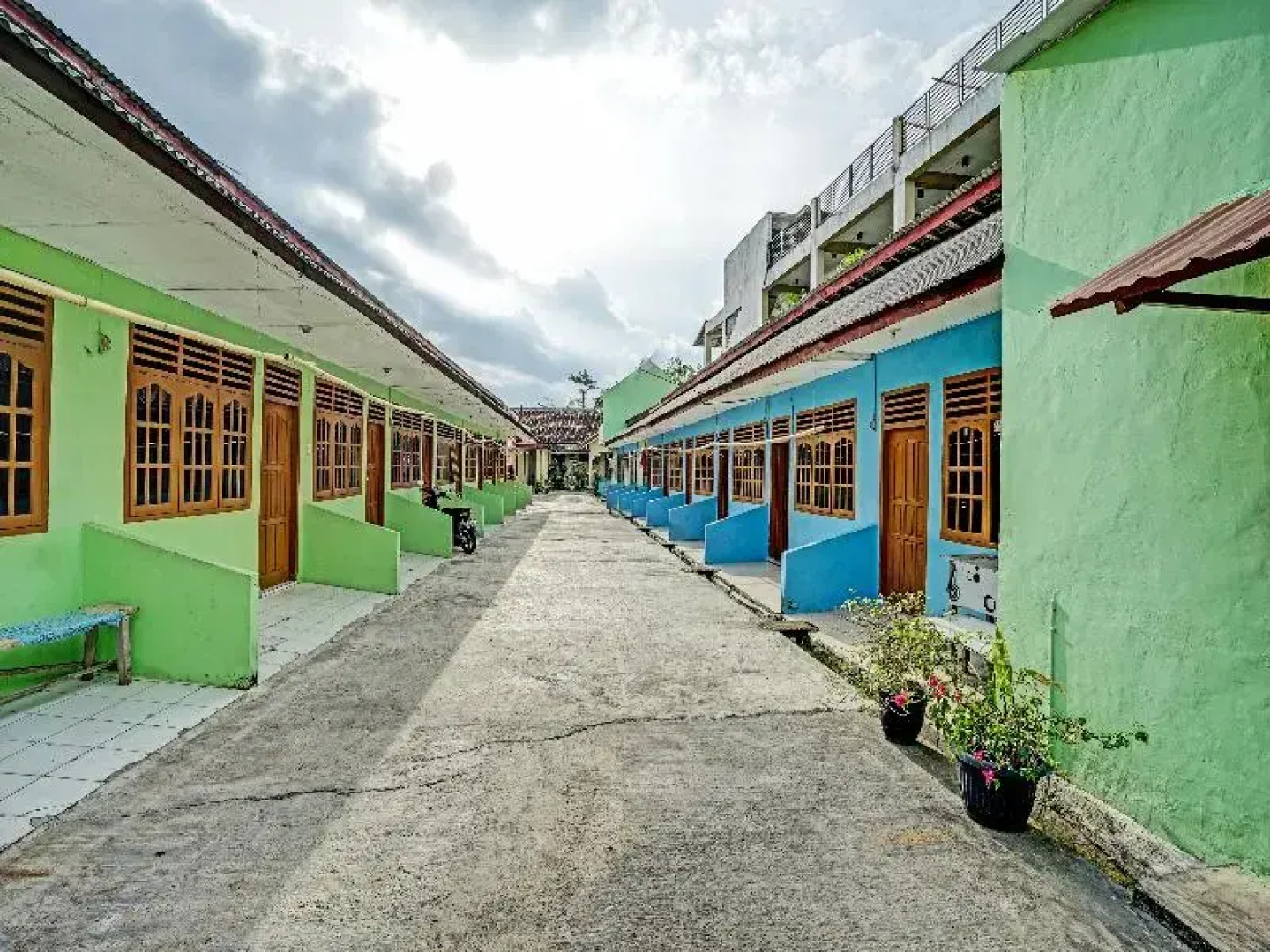 SPOT ON 91312 Kost Arfa