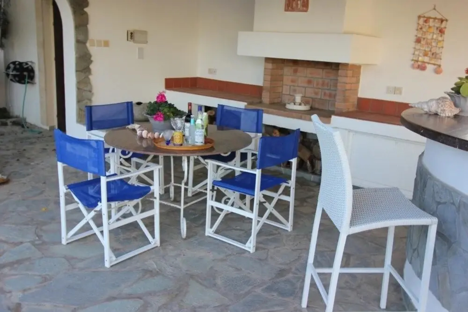 Mazeri Villa