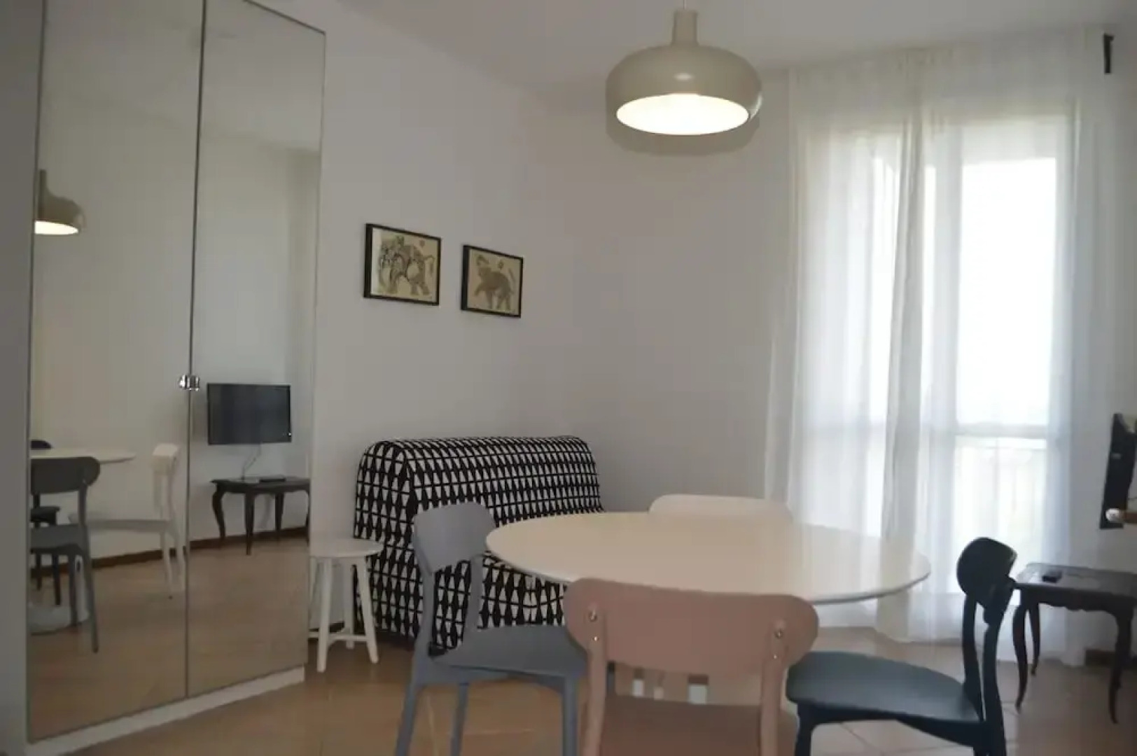 V12 Apartments - Trecate