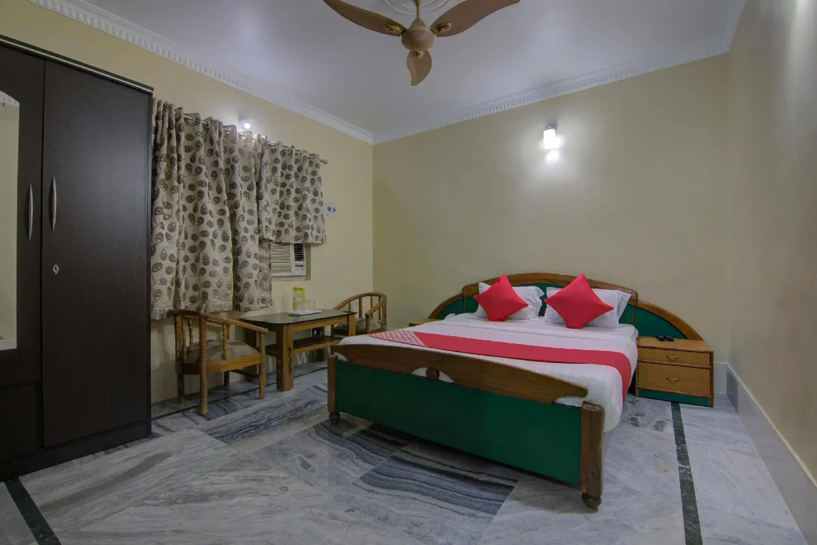 OYO Flagship 14394 Shree Palace