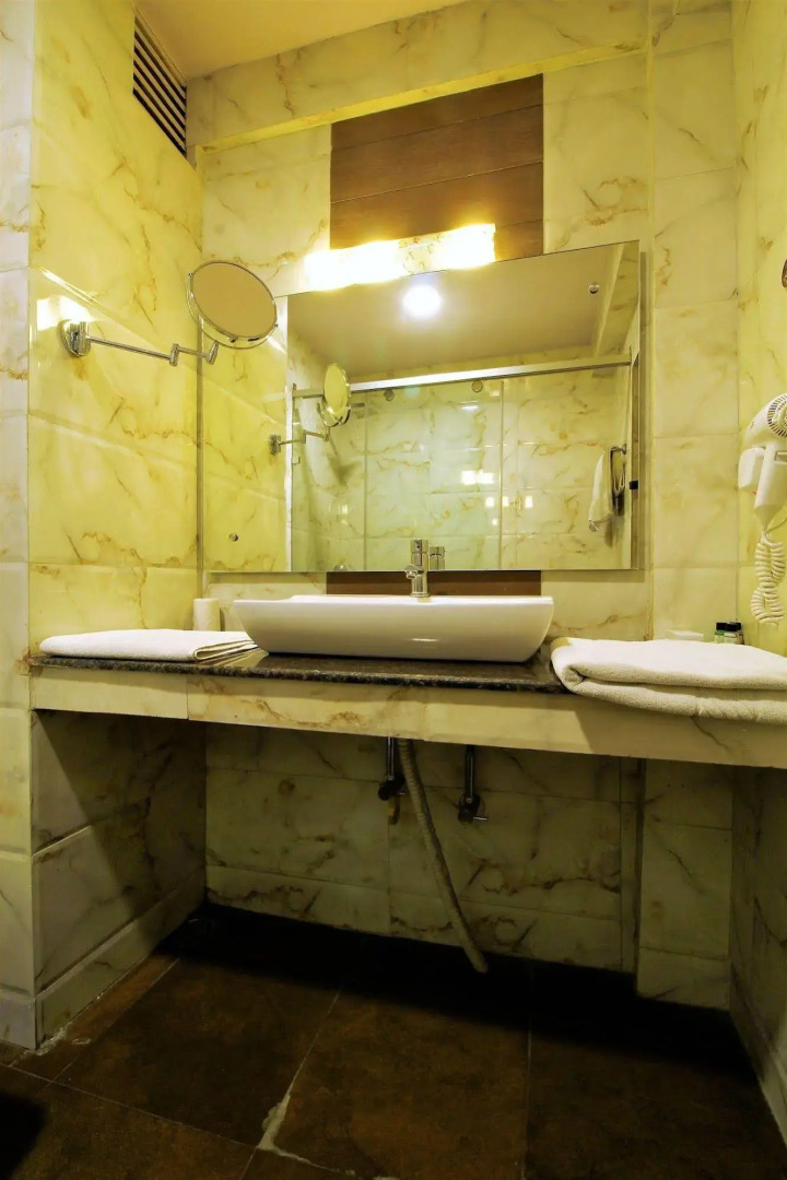 Welcome Hotel at Srinagar