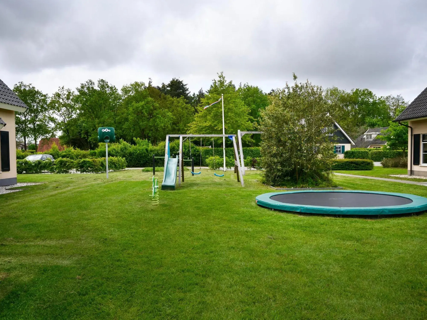 Stylish holiday home in Groningen with jetty