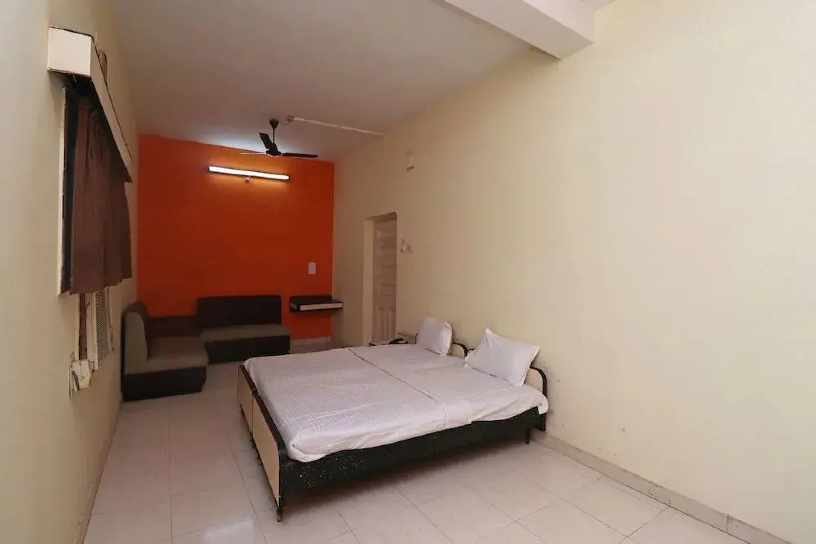 OYO Flagship 37028 Hotel Sheela