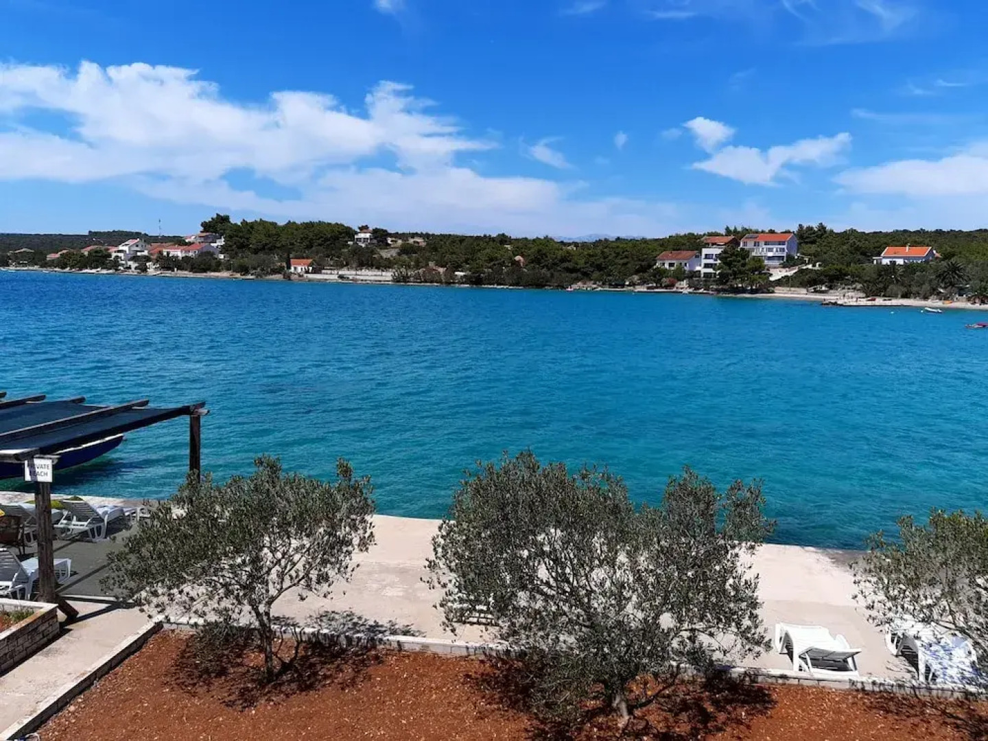Sea Turtle Apartments