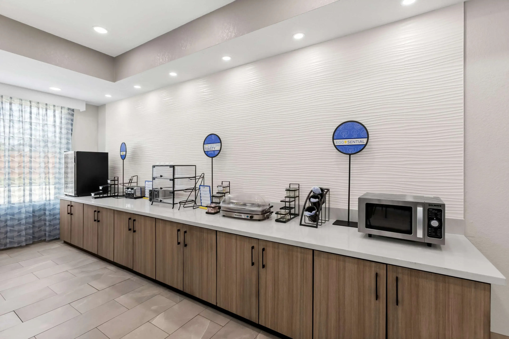 Sonesta Essential La Porte