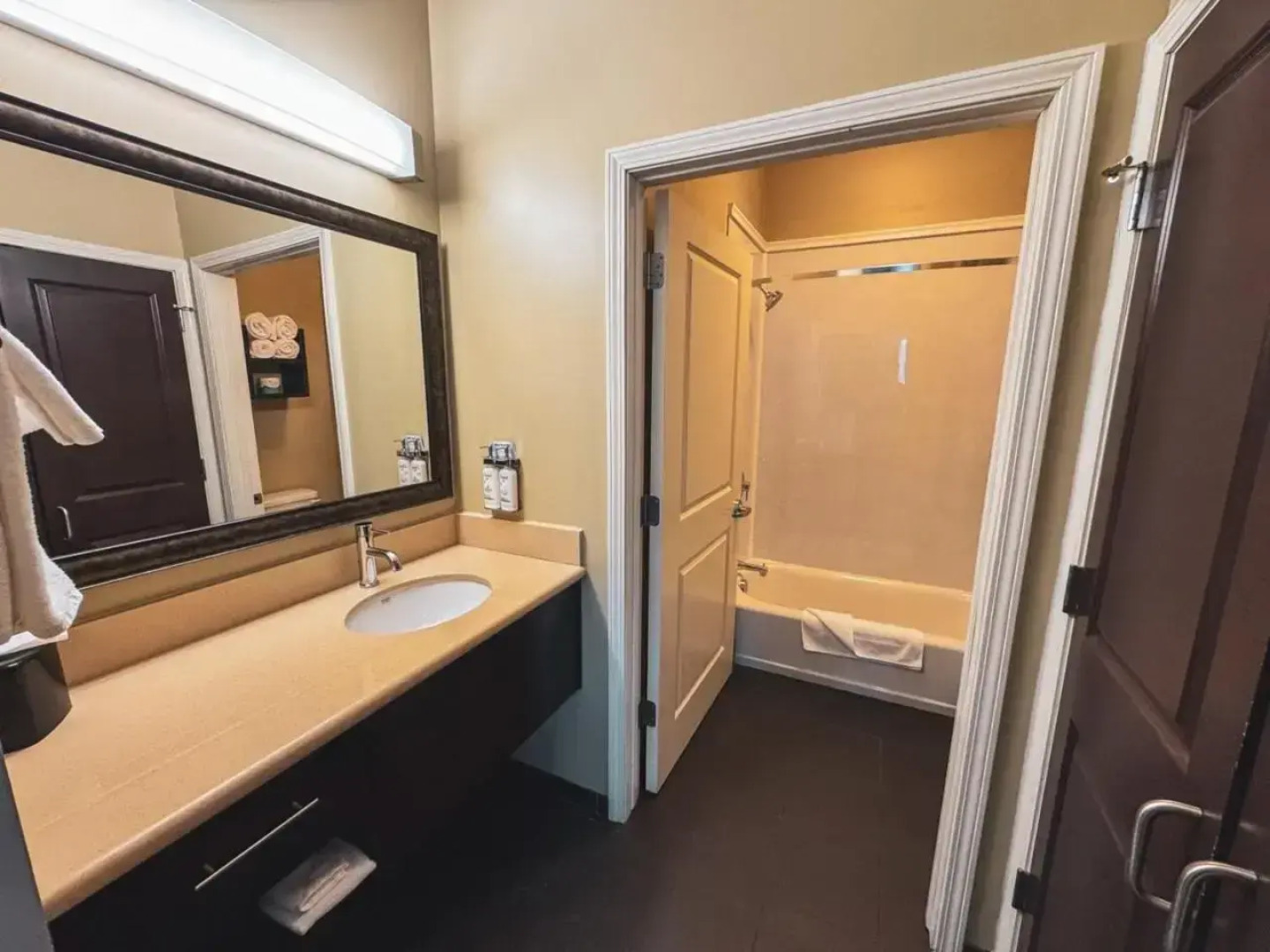 Staybridge Suites Marquette by IHG