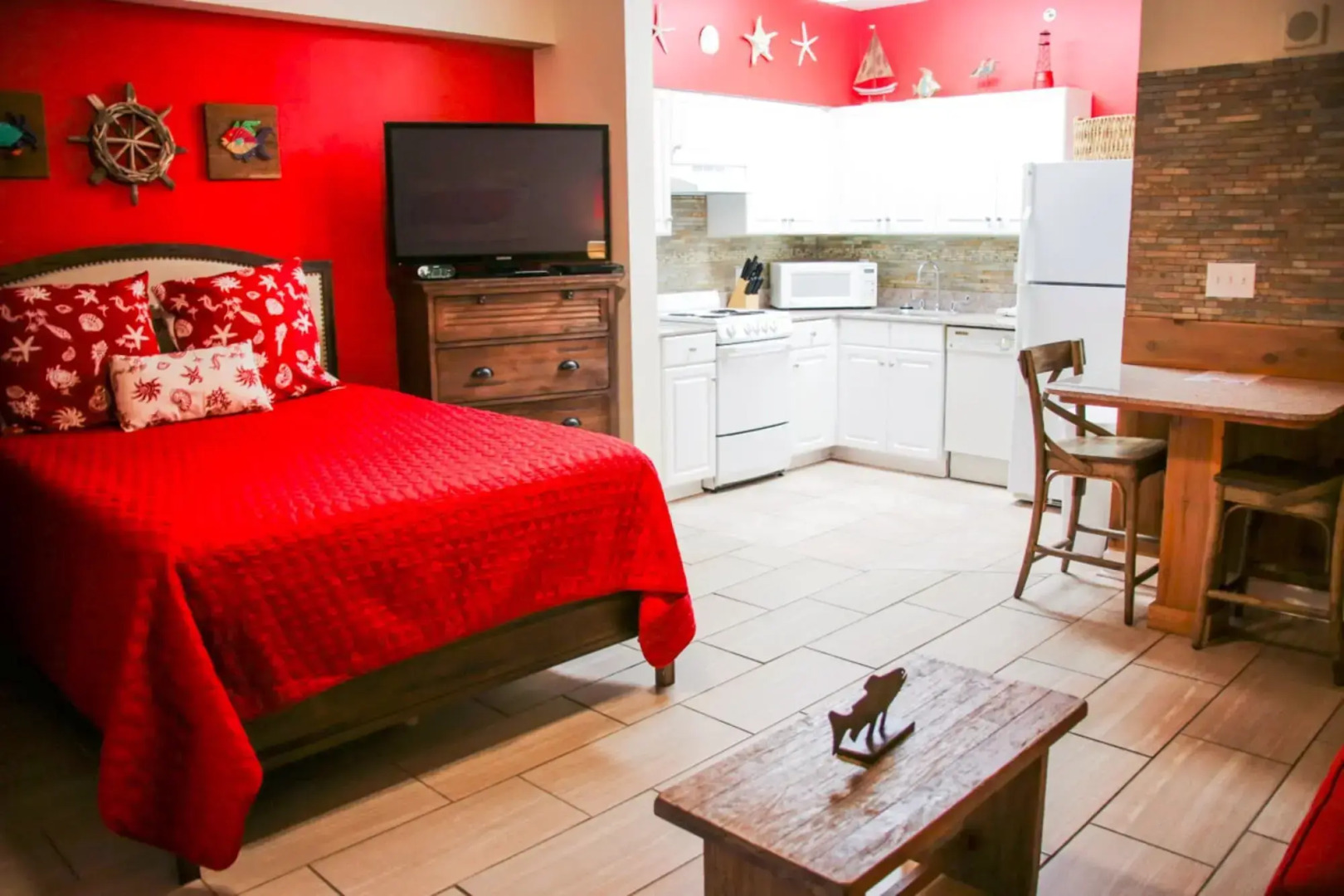 Shores of Panama Resort by Emerald View Management