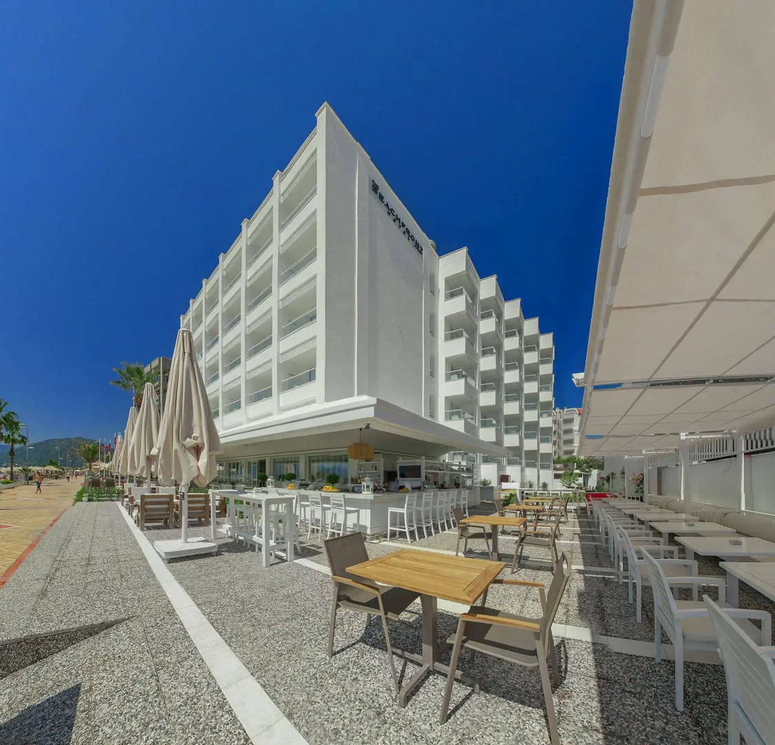 The Beachfront Hotel Adult Only 16 Plus