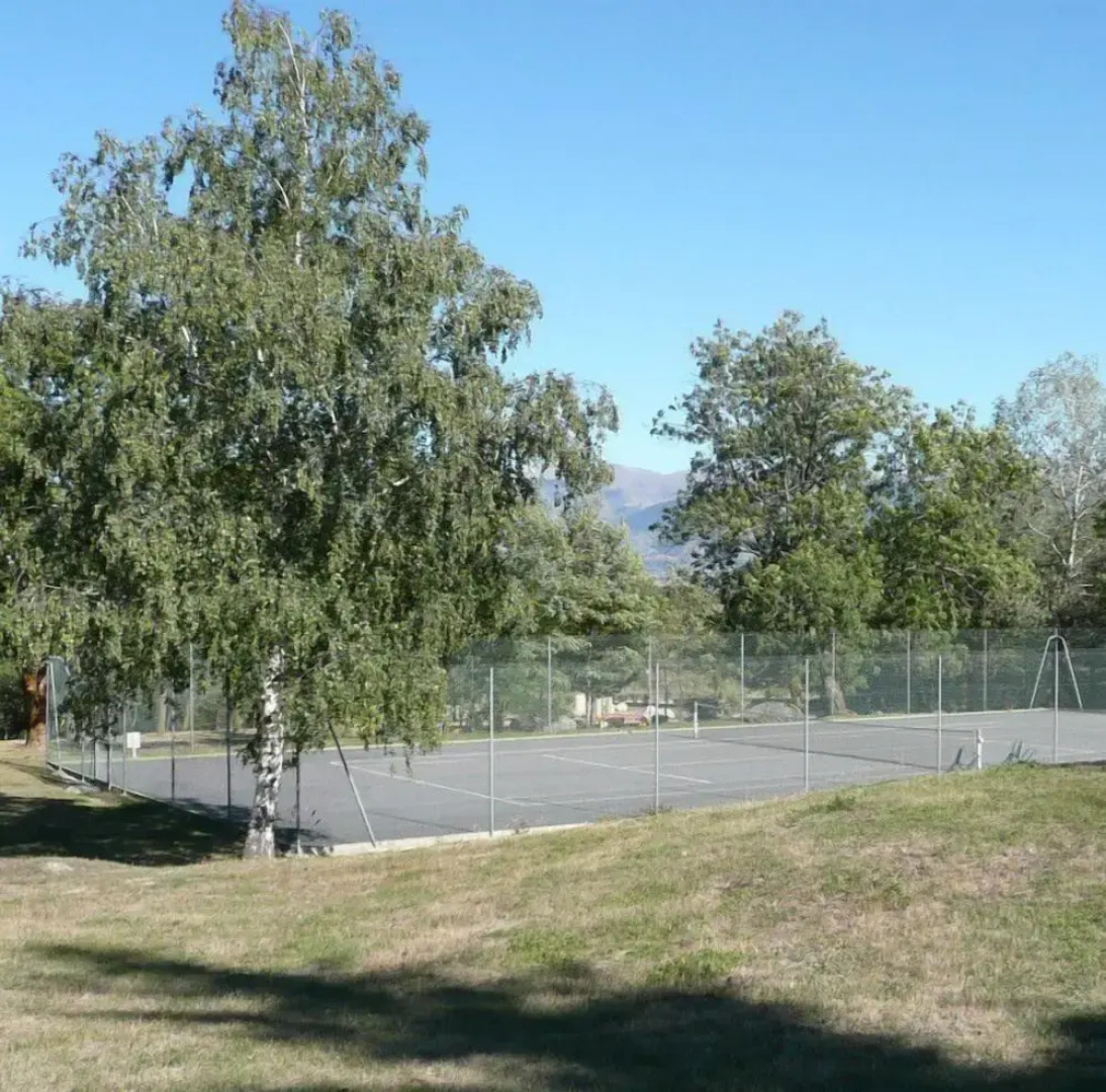 Village Club Yravals