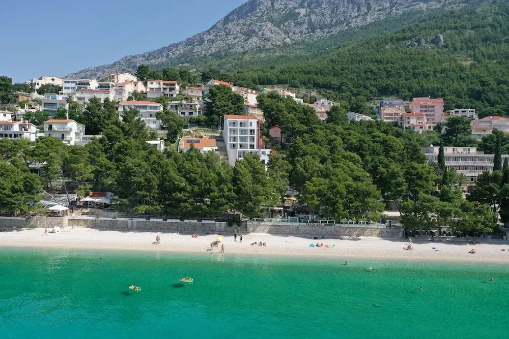 Noemia Apartments