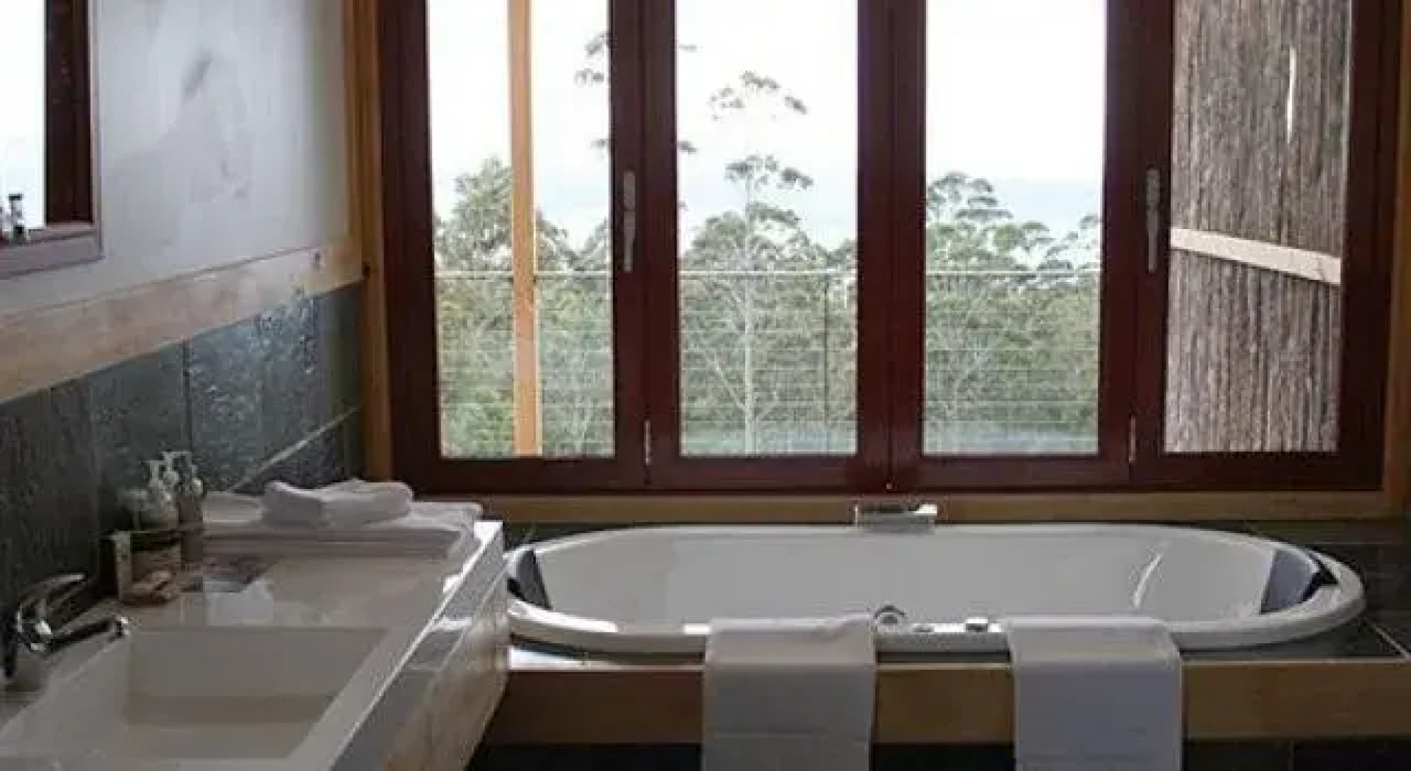 Woodbridge Hill Hideaway