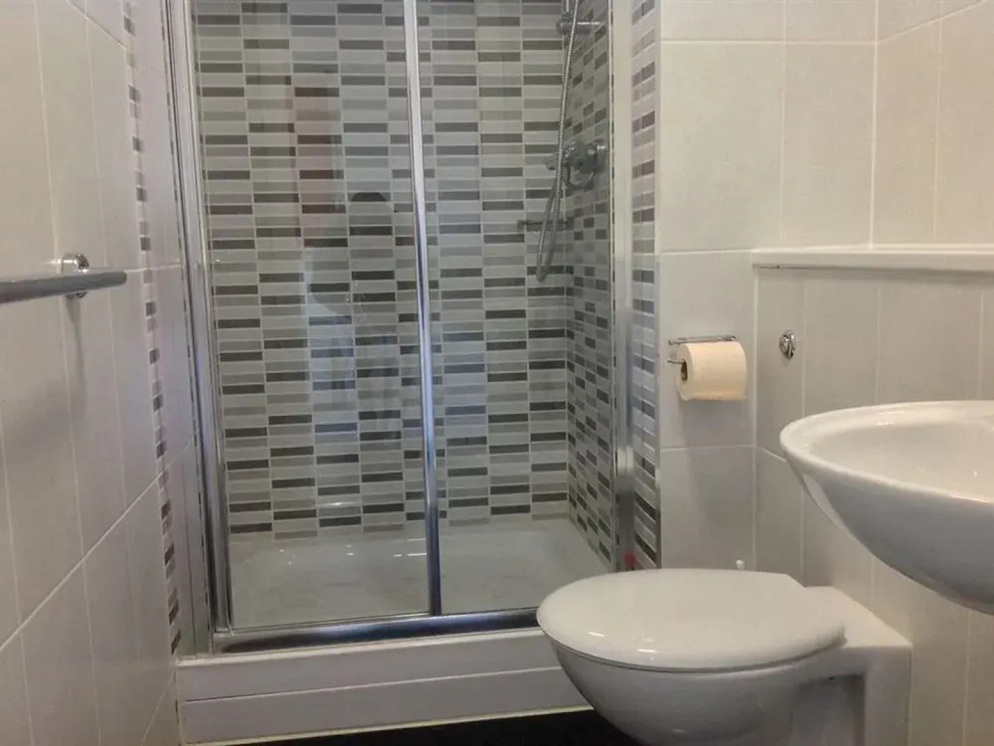 B4H Studios - The Hatbox