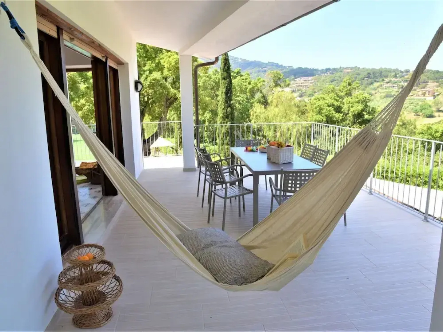 Belvilla by OYO Villa Alexa