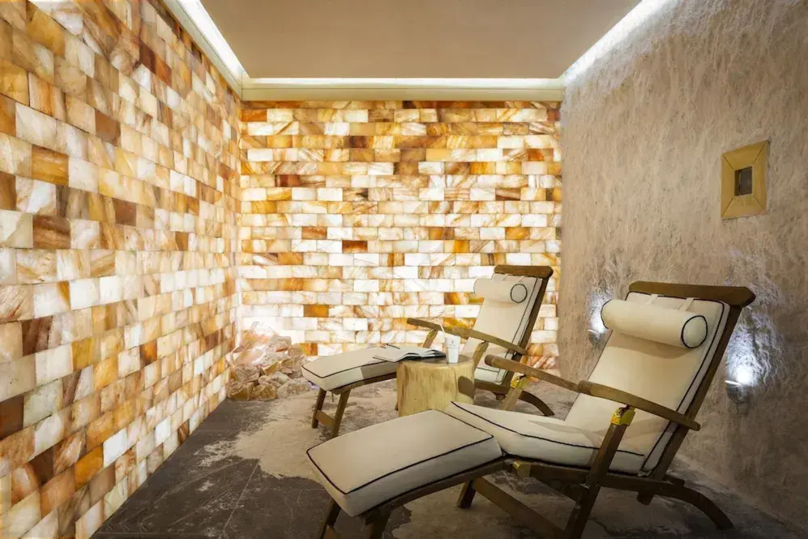 Kings Valley Medical & Spa Hotel