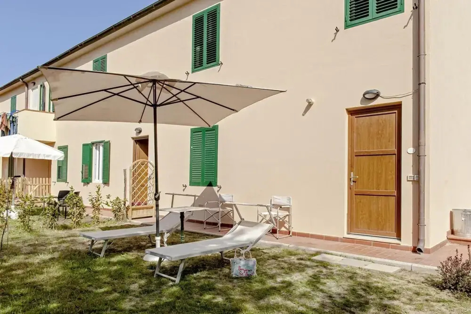 Garden Sea House in Quercianella