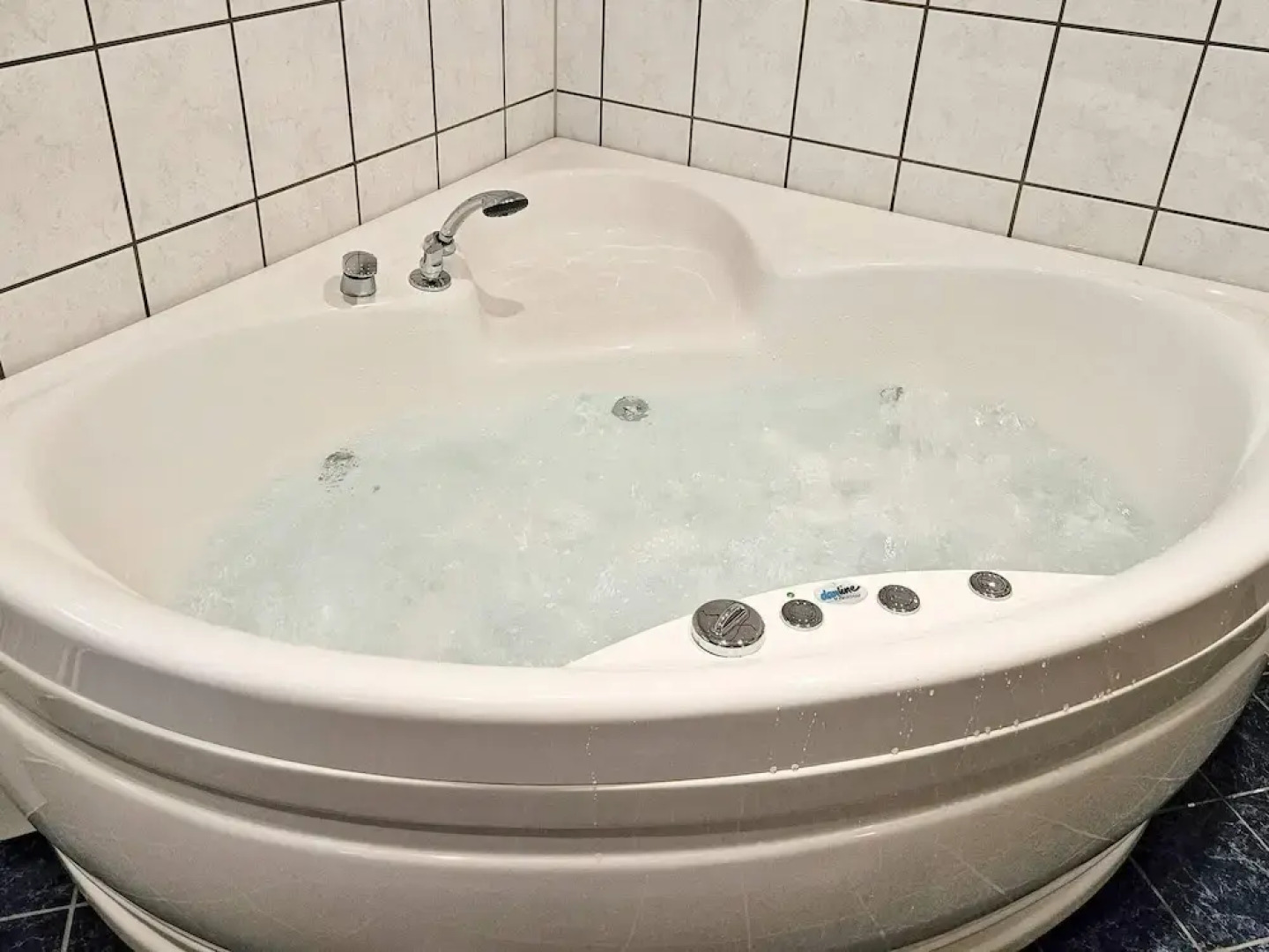 6 Person Holiday Home in Leikanger