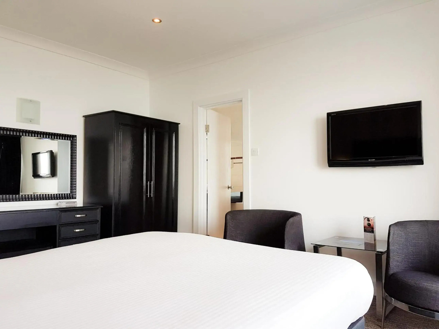 The Cumberland Hotel - OCEANA COLLECTION