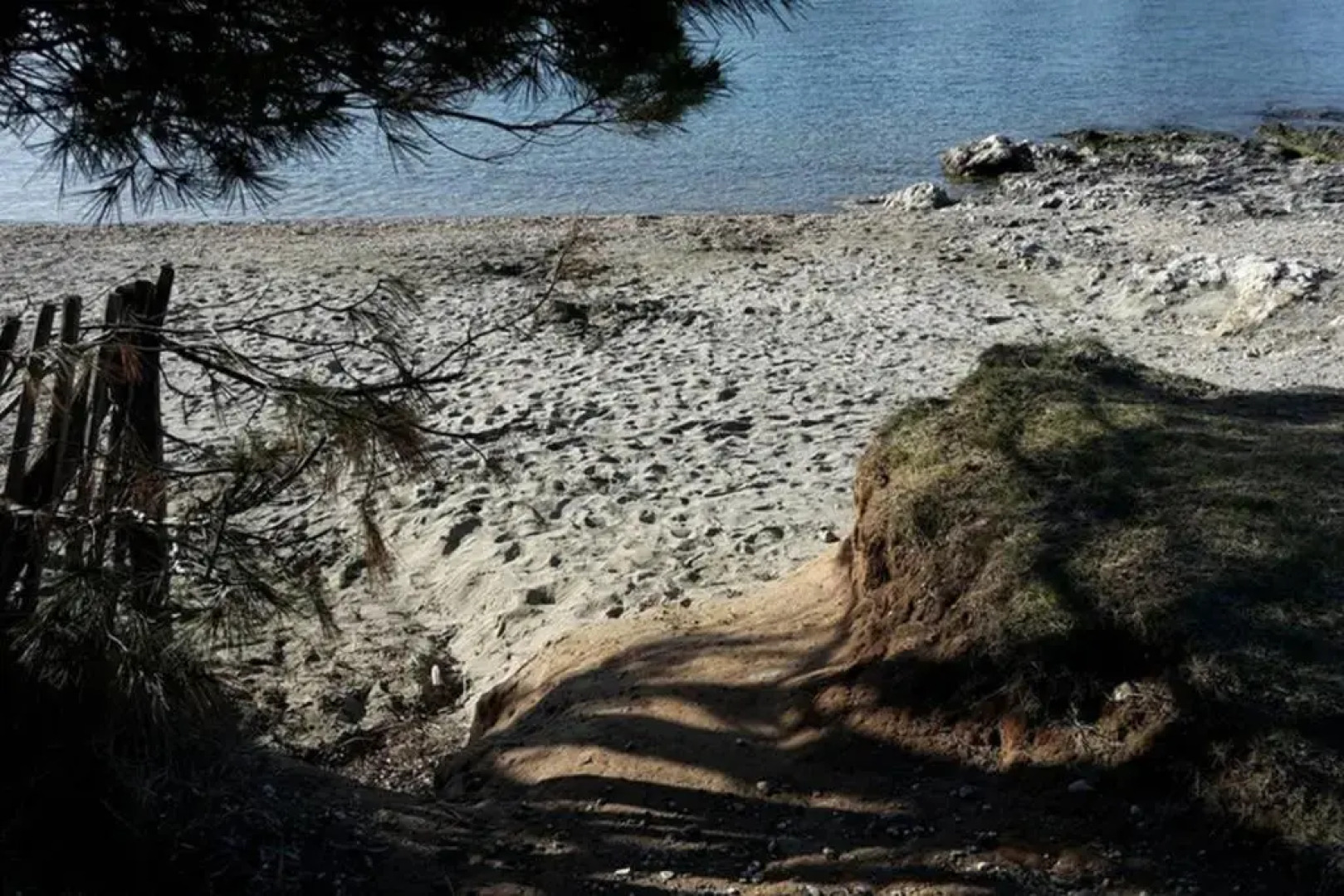 Miramare appartement pieds dans l eau vue mer féerique 180° féerique